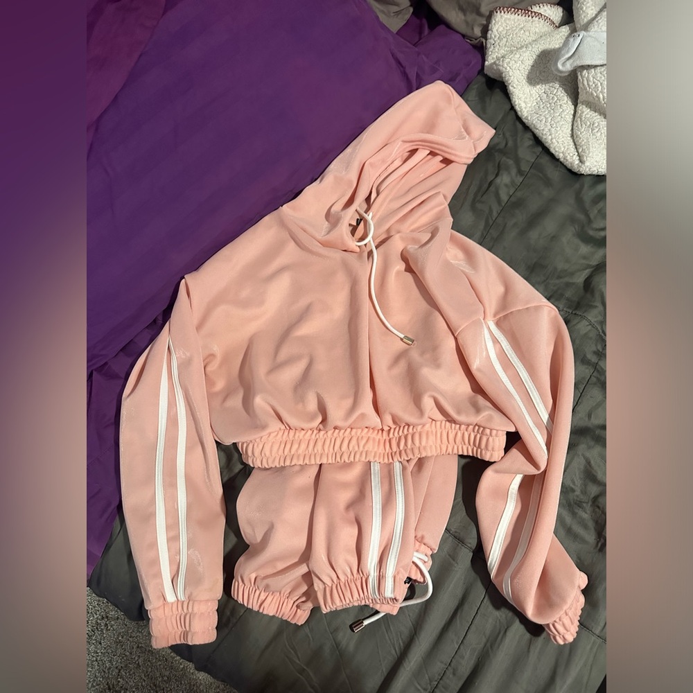 Fashion nova sweat suit set!